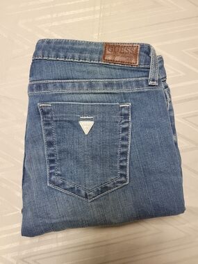 GUESS Women's Light Blue Skinny Jeans